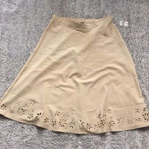 Ladies size 14p Tan Jay New Skirt